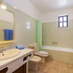 Flor De Maio By Interhome Patroves